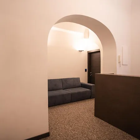 Domus Ancona بيت ضيافة 4*
