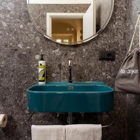 Domus Ancona Гостевой дом Рим